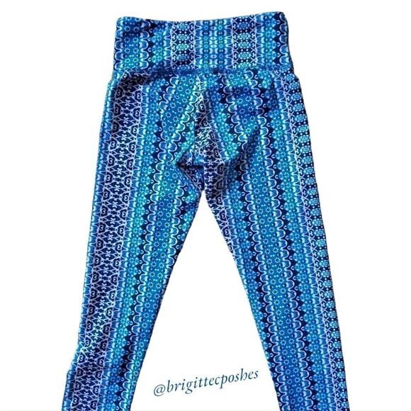 FLYWHEEL Blues/White Print Leggings  - Picture 5 of 6